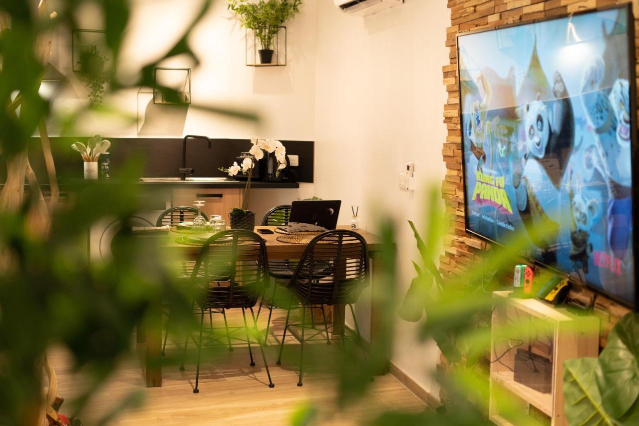 Capsule Thailande I Sauna I Balneo I Console I Jeux En Bois I Cinema I Cour Interieure Trith-Saint-Leger Экстерьер фото